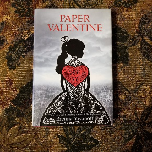 2 YA novels, The Replacement, Paper Valentine by Brenna Yovanoff dark fantasy - Picture 6 of 9